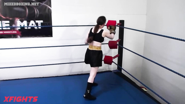 LadyFist Clips Store - Mb26 - Felicia - POV hard boxing match with a girl in the ring
