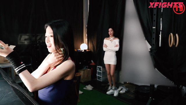Korean Catfight Store - So-young & Lee-su - The girls had a brutal fight in the ring