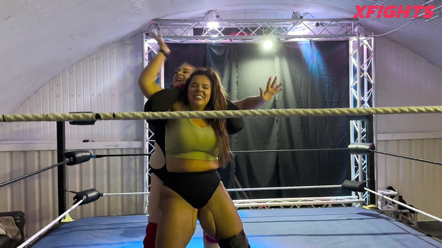 power girls pro wrestling - Nadia & Dominita - BBW put on some hardcore wrestling