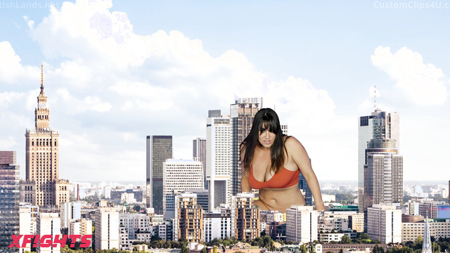 Media Impact Customs - Megan Vs Keri - Giant girls wrestle in the city center