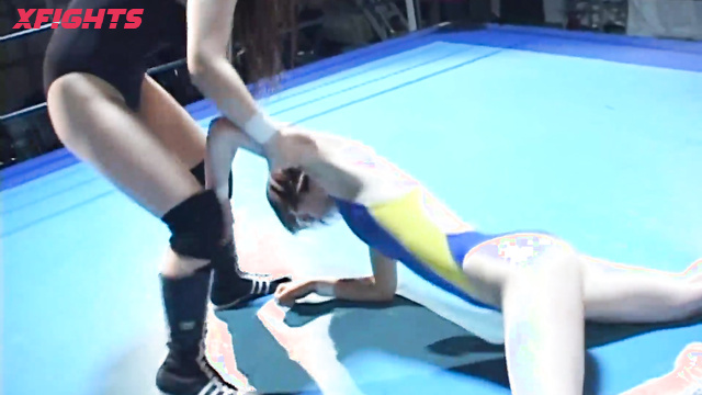 Super Sonic Satellites - SS-08 - Asian girls fight hard in the ring