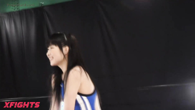 Akibacom - BRT-01 - Hot Asian girls put on a brutal fight in the ring