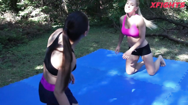 Sexy Fighting Zone - Princess vs Naomi - The girls had hardcore lesbian sex outdoors