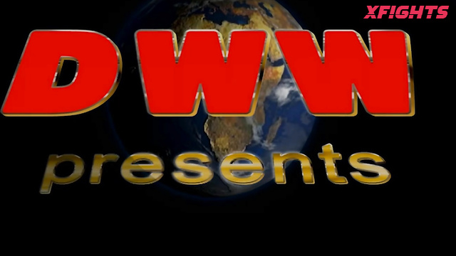 DWW - Olenia S vs Irina Rm - Sexy blondes staged a topless boxing match
