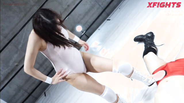 Akibacom - BBFS-16 - Hot Japanese girl gets fucked hard in the ring