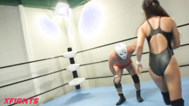 Angel House - AST-01 Young hottie dominates big guy at the ring
