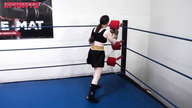 LadyFist Clips Store - MB26 - Felicia was knocked out in the boxing ring