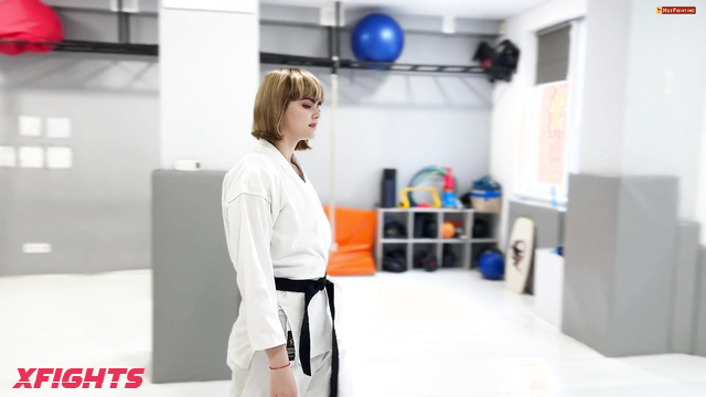 Mixfights - Nastya vs newbie - The newcomer gave a worthy fight