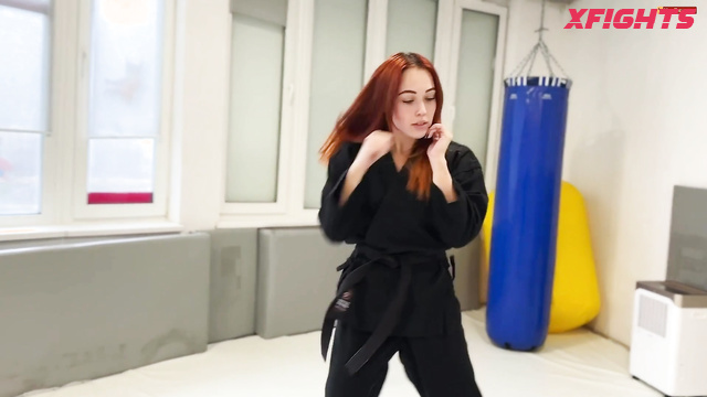 Mixfights - Nastya vs newbie - The newcomer gave a worthy fight