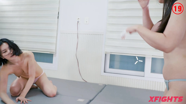 Korean Catfight Store - Chae & Lee - Sweet Korean girls got into a topless fight