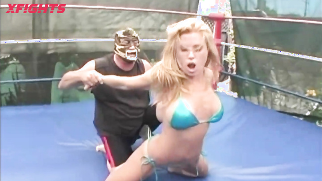 OMNI FEMALE WRESTLING CHAMPIONSHIP - Randy & Destroyer - Tough wrestling with sexy blonde