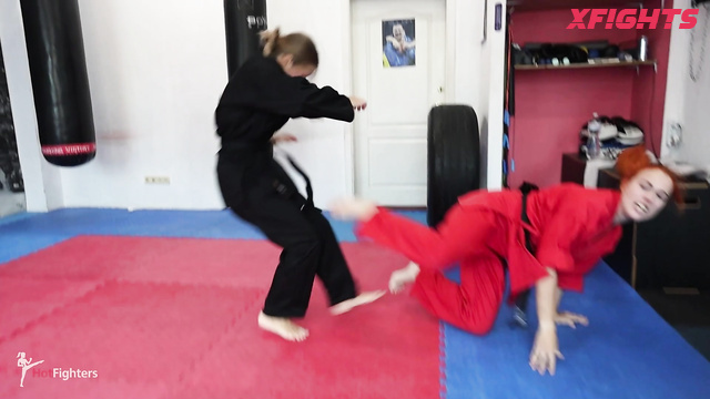 Mixfights - Helena - Brutal karate fight between a redhead and a brunette