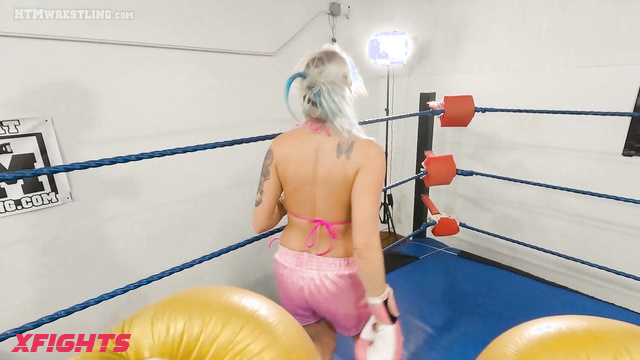 Hit The Mat Boxing And Wrestling - Bella - Boxing with a hot busty blonde