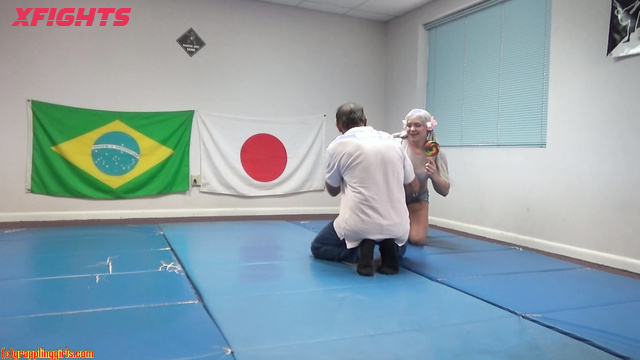 Grappling Girls in Action - Tony & Calypso - A juicy busty blonde dominates a guy