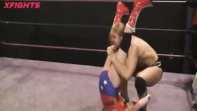 World Wide Mixed Wrestling - Am I Dreaming Wonder Woman vs Jon Moxley