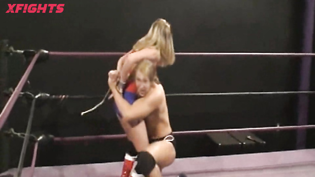 World Wide Mixed Wrestling - Am I Dreaming Wonder Woman vs Jon Moxley