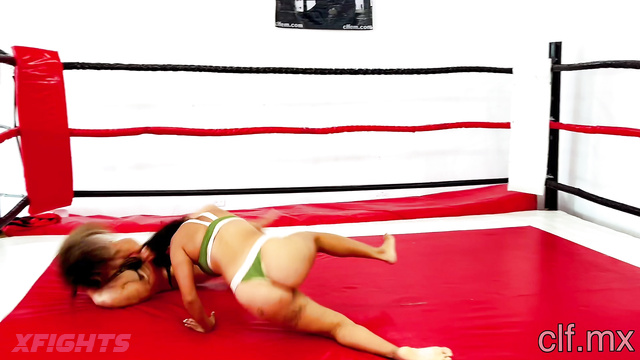 Wrestling N More - Amber vs Jade Real Catfight