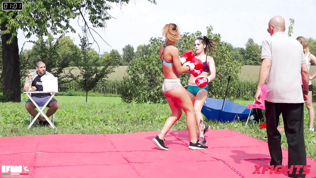 Italian Female Wrestling IFW - BX003 Andrea vs Venere Boxing Match Part B