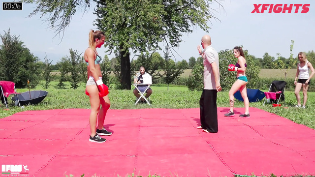 Italian Female Wrestling IFW - BX003 Andrea vs Venere Boxing Match Part C