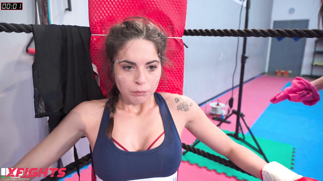 Andrea Topless Boxing