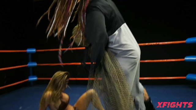 DT Wrestling - DT-1357-03HD Capri Cavanni vs Saharra Huxly Bikini Jungle Girl Fight (DTWrestling Net Worthless)