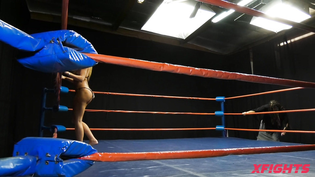 DT Wrestling - DT-1357-03HD Capri Cavanni vs Saharra Huxly Bikini Jungle Girl Fight (DTWrestling Net Worthless)