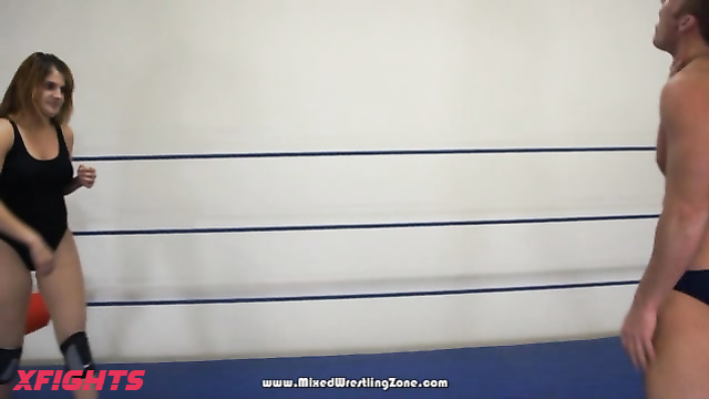 Mixed Wrestling Zone MWZ - Vicky Pink vs Cameron (Three's a Charm! - Pro-Style Bout)