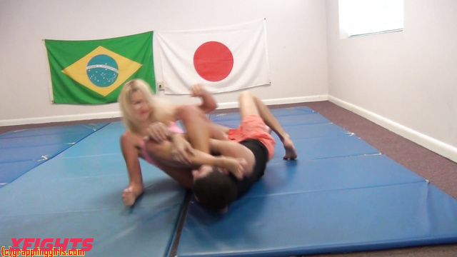 GrapplingGirls - GG442C