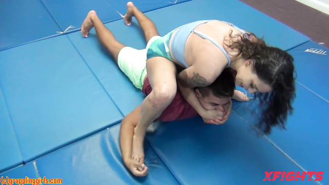 GrapplingGirls - GGHumiliated21