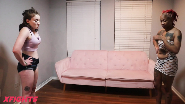 Socal Catfights - Laila & Raven - Hardcore interracial catfight between sexy girls