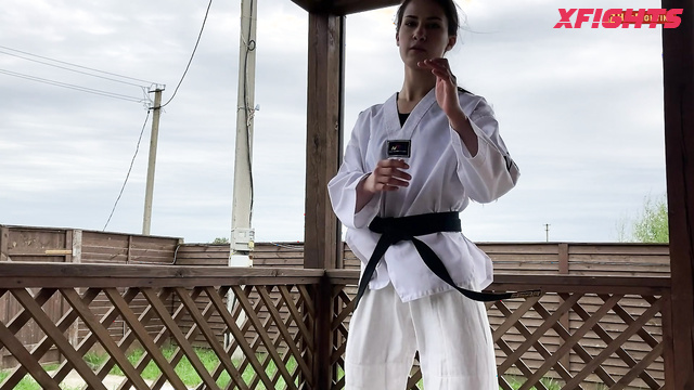 Mixfights - Sonya - A brunette demonstrates her karate skills