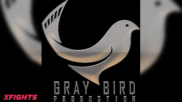 Gray Bird - Chinese girls had fight with a feet