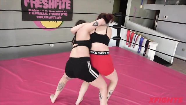 Freshfite Female Fighting - Liza vs Victoria - Girls with juicy asses wrestle in the ring