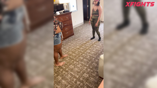 Competitive Catfights - Kay vs Eboni real fist fight