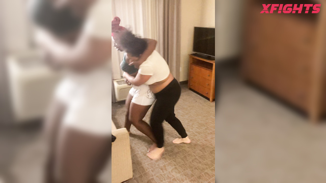 Competitive Catfights - Tiffany vs Yasmin aka Samaria