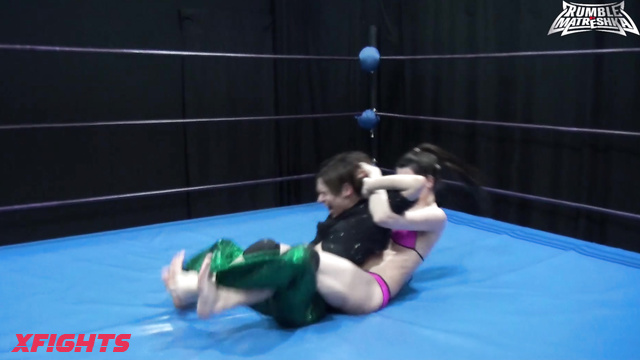 Rumble Matreshka - RM 172 DevilGirl vs Vallia Female Pro Wrestling Fight