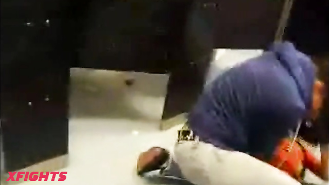 Real Catfights - Cell Phone Catfights 23