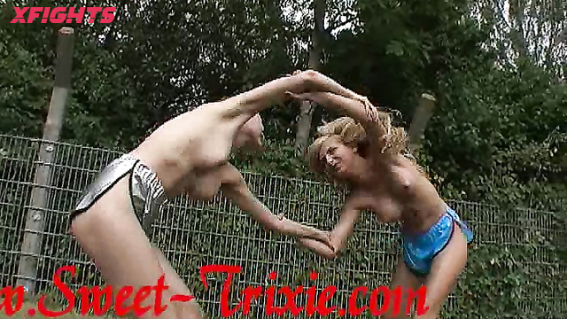 Sweet Trixie Outdoor Topless Fight