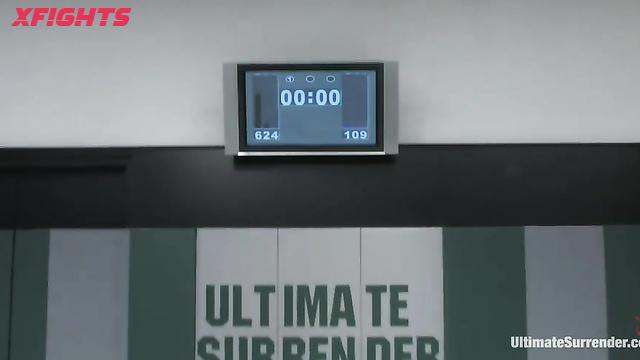 Ultimate Surrender - The Amazon and The Scorpion vs Iron Maiden and The Adrianaconda