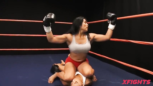 DTwrestling - Nicole vs Mia