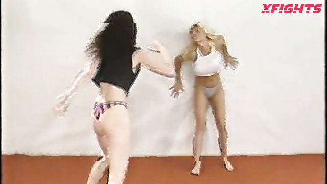 Famous Fem Fight - Quisha vs Sabrina Vicious Battle With Scissors Hair Pulling Biting And Lifts