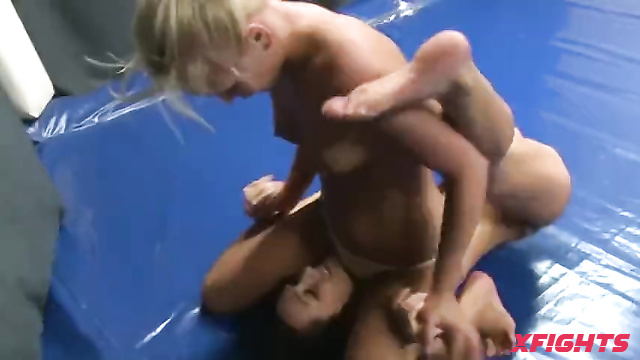 Anni Lesbian Wrestling