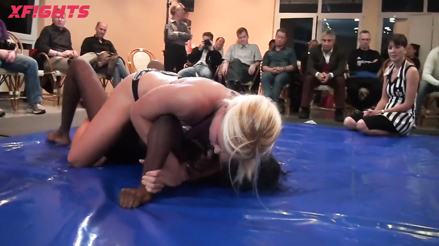 FemWrestle - Antscha vs Mystique