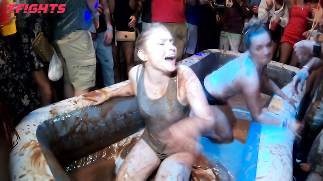 Real Wild Girls - Pudding Wrestling