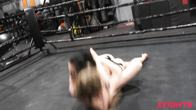 Female Wrestling Zone - Milana vs Andy