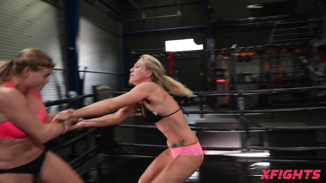 Female Wrestling Zone - Aneta vs Andy