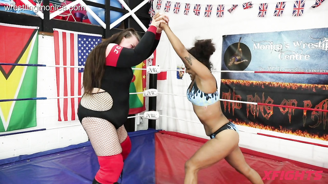 Autumn Rose Lesbian Wrestling