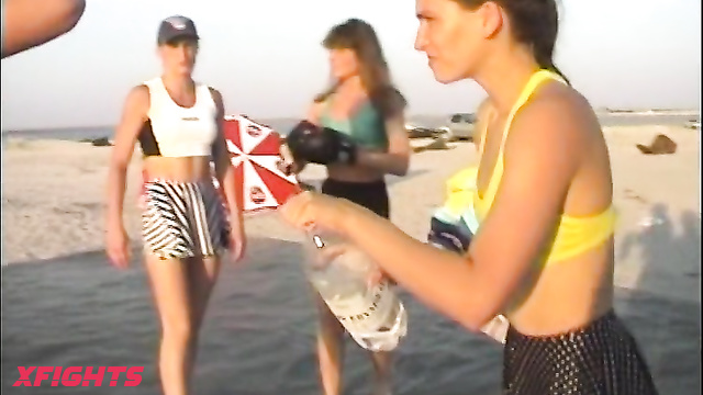 DWW-125-02 Beach MMA with TKO - Natasha K vs Natalia S