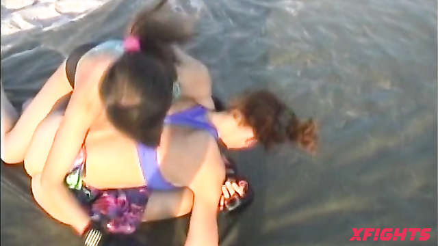 DWW-125-02 Beach MMA with TKO - Natasha K vs Natalia S