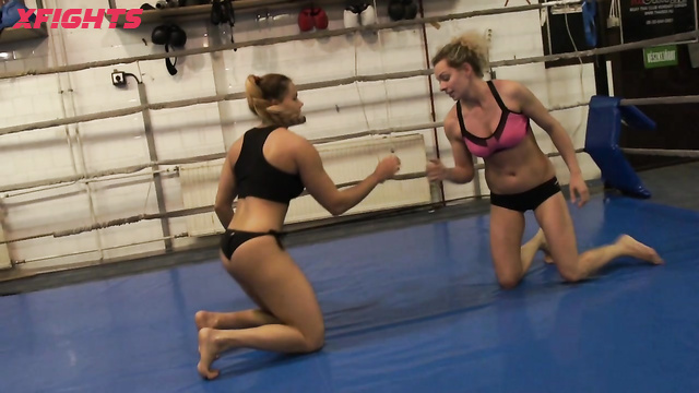 Female Wrestling Zone FWZ - Kimbra vs Dolly